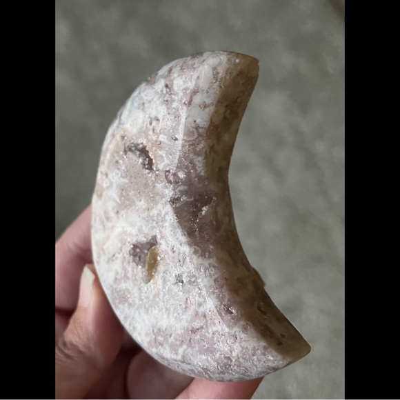 Pink Amethyst Moon Carving 🌙 - Picture 9 of 9